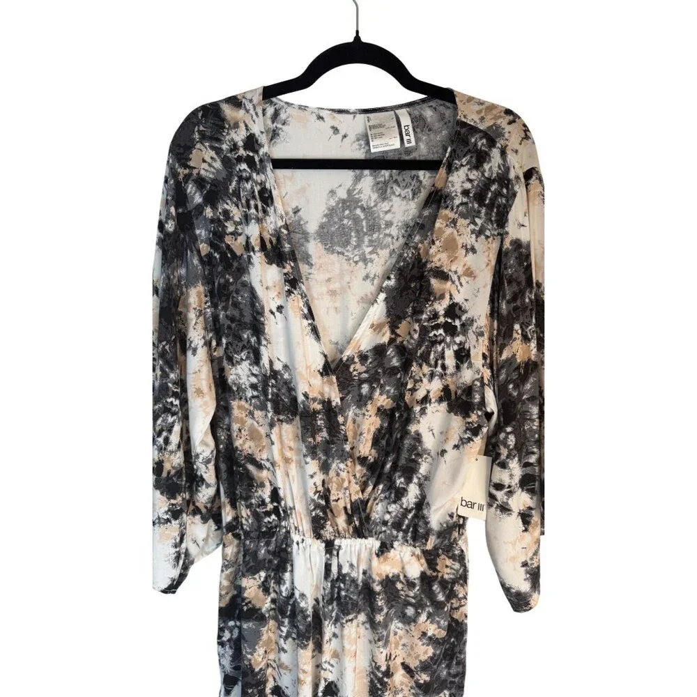 2/$30 NWT Bar III Medium Tie-Dye Print Romper V-Neckline & Elastic Waist - Picture 6 of 15